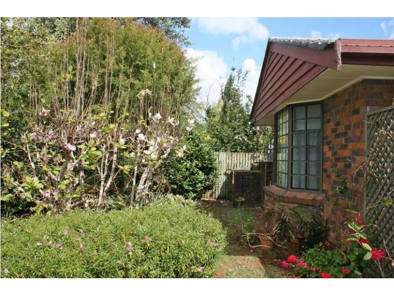 53 Paradise Drive, Eagle Heights QLD 4271