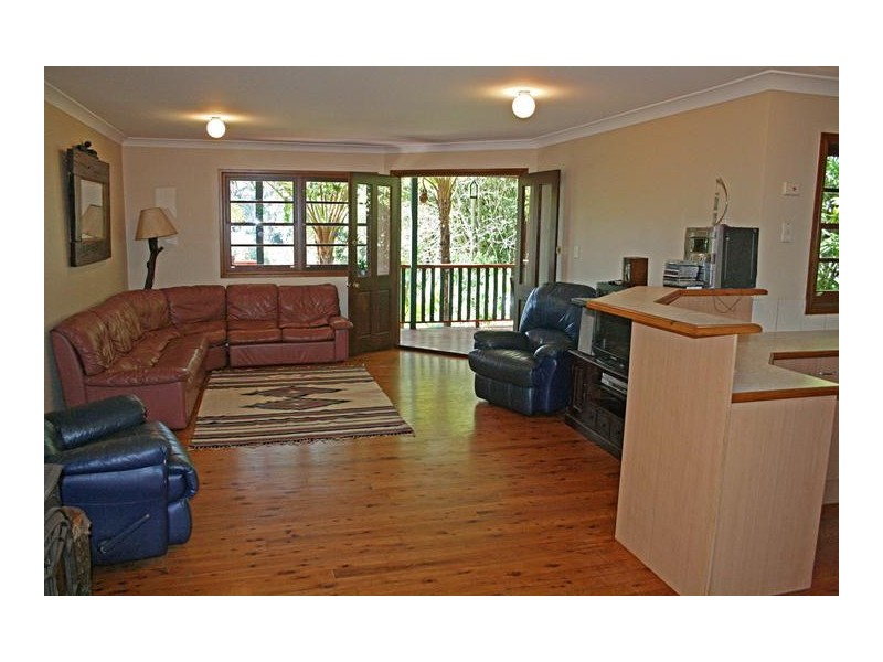 9 Long Road, Eagle Heights QLD 4271