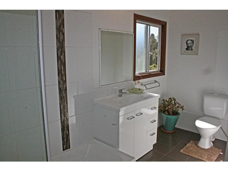 9 Long Road, Eagle Heights QLD 4271