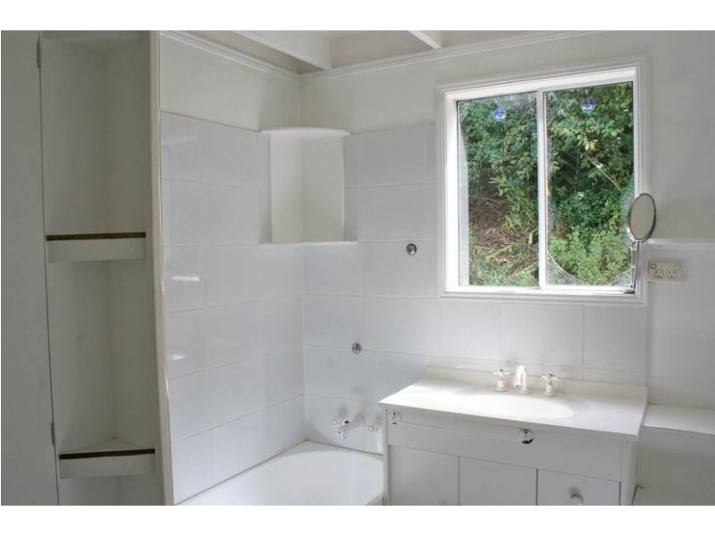 18 Ohia Court, Eagle Heights QLD 4271