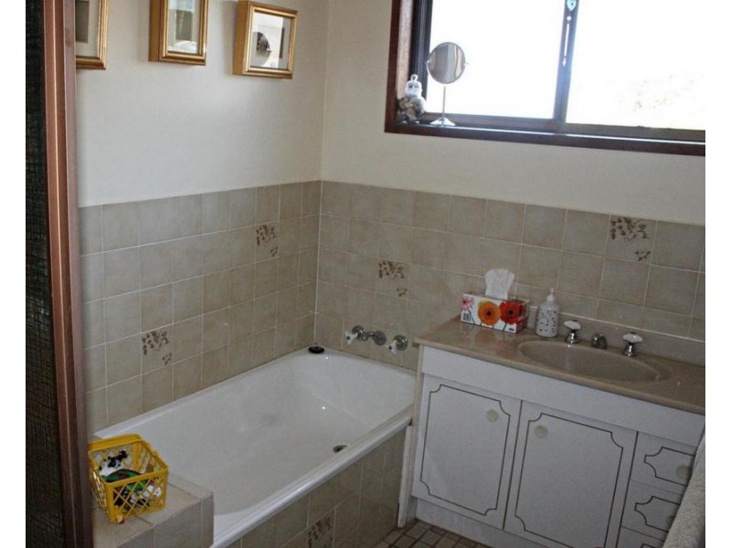 59 Benowa Street, Tamborine Mountain QLD 4272