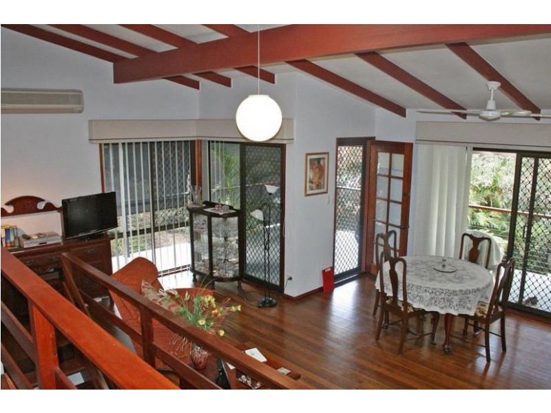 9 Madura Court, Tamborine Mountain QLD 4272