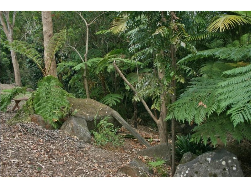 9 Madura Court, Tamborine Mountain QLD 4272