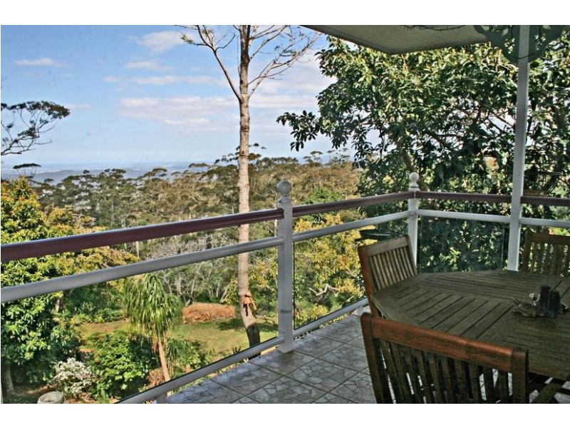 11 Cliff Way, Eagle Heights QLD 4271