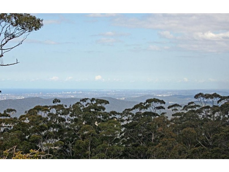 11 Cliff Way, Eagle Heights QLD 4271