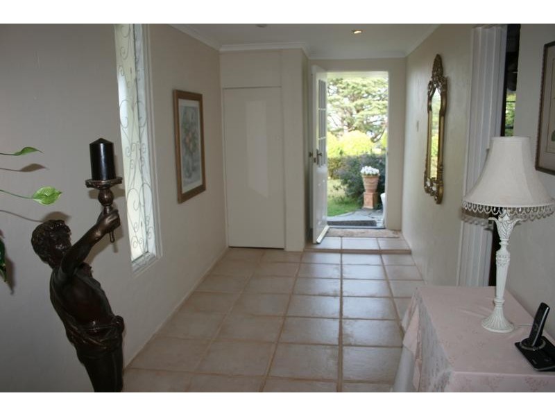 22 Cliff Way, Eagle Heights QLD 4271