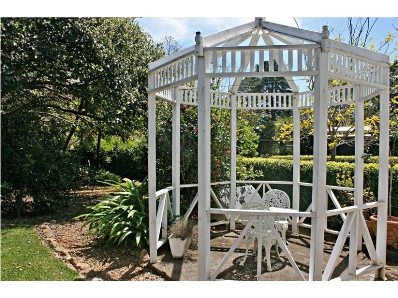 22 Cliff Way, Eagle Heights QLD 4271