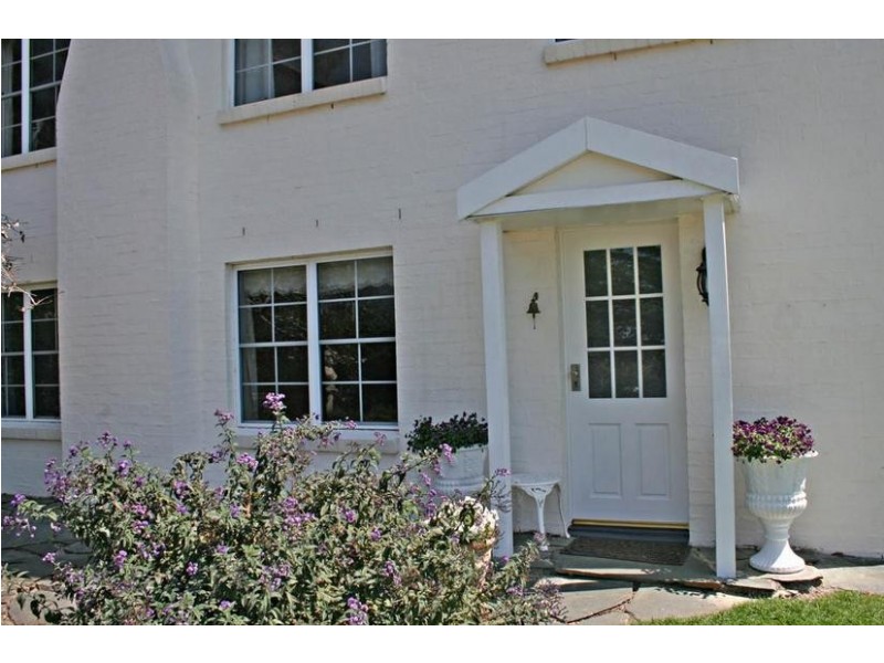 22 Cliff Way, Eagle Heights QLD 4271