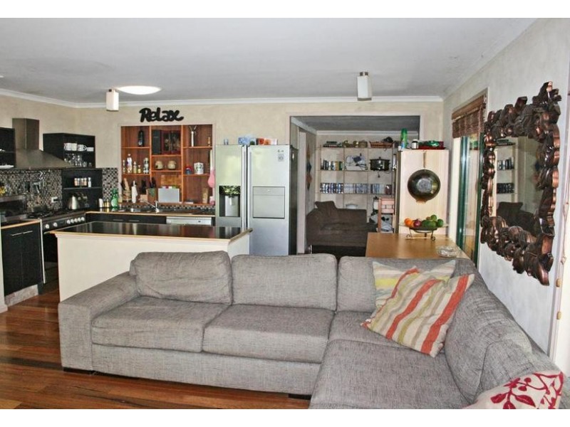 85 Kinabalu Drive, Eagle Heights QLD 4271