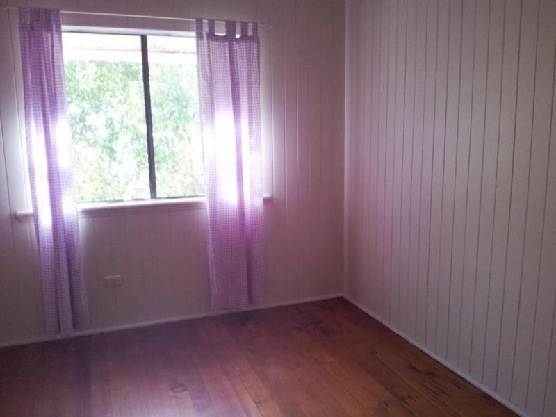 37 Tolima Drive, Eagle Heights QLD 4271