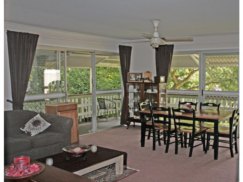 14 Kinabalu Drive, Eagle Heights QLD 4271