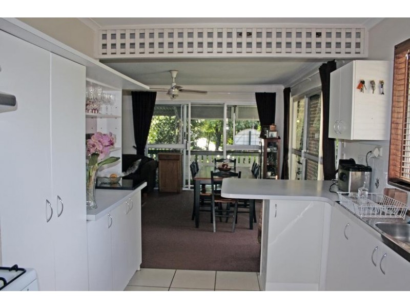 14 Kinabalu Drive, Eagle Heights QLD 4271