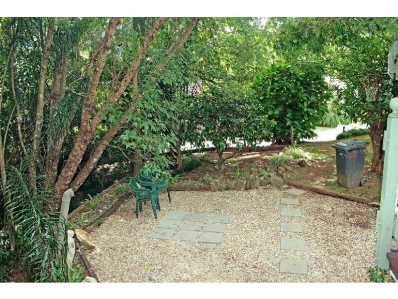 14 Kinabalu Drive, Eagle Heights QLD 4271