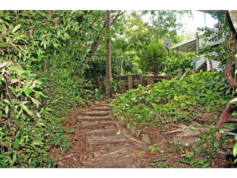 14 Kinabalu Drive, Eagle Heights QLD 4271