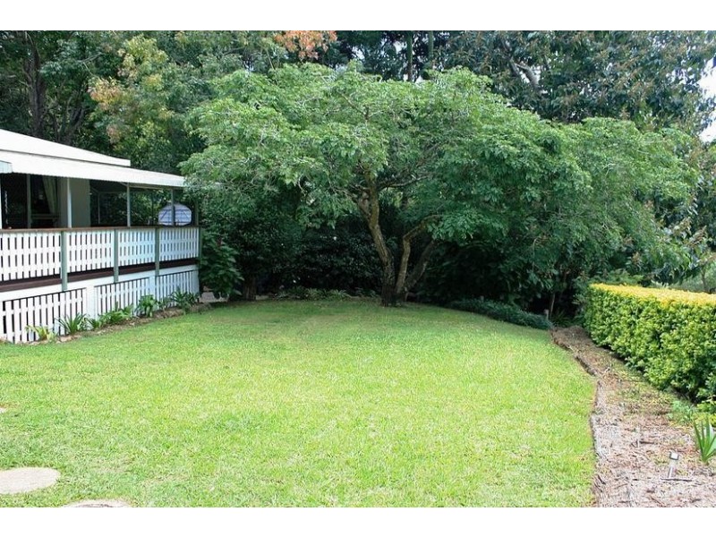 14 Kinabalu Drive, Eagle Heights QLD 4271