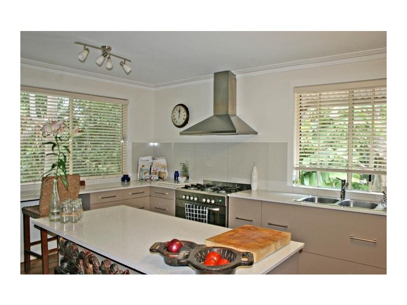 5 Teton Court, Eagle Heights QLD 4271