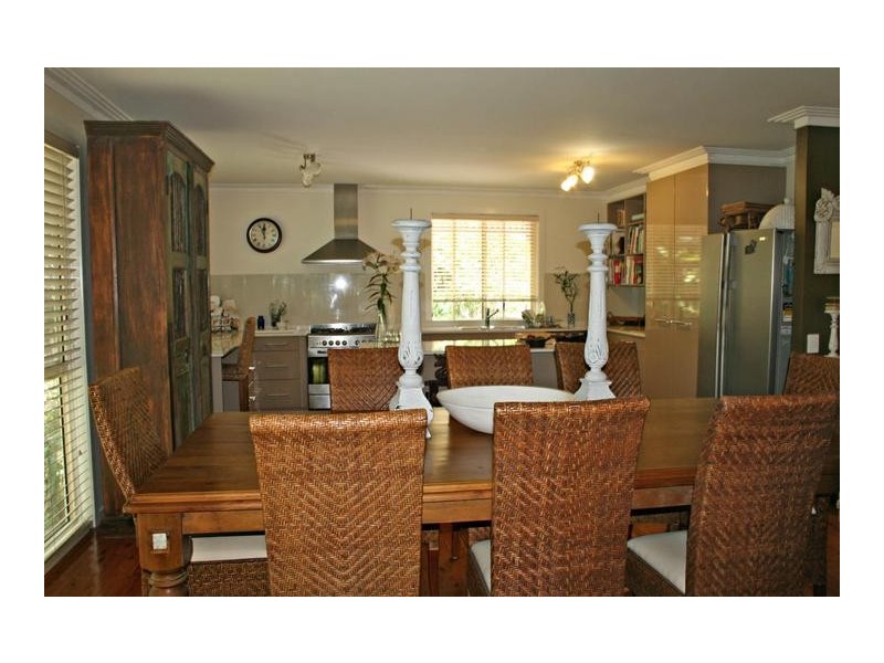 5 Teton Court, Eagle Heights QLD 4271