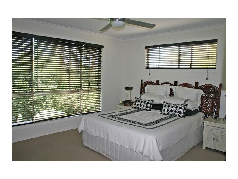 5 Teton Court, Eagle Heights QLD 4271