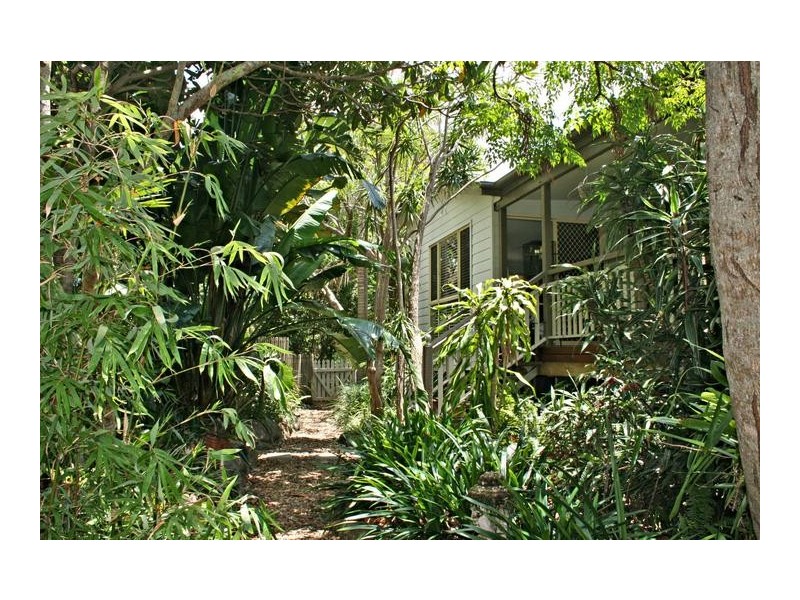 5 Teton Court, Eagle Heights QLD 4271