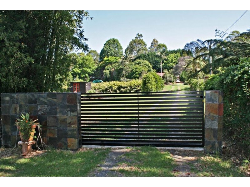 11-15 Siganto Street, Tamborine Mountain QLD 4272