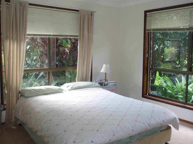 6 Lamington Parade, Tamborine Mountain QLD 4272