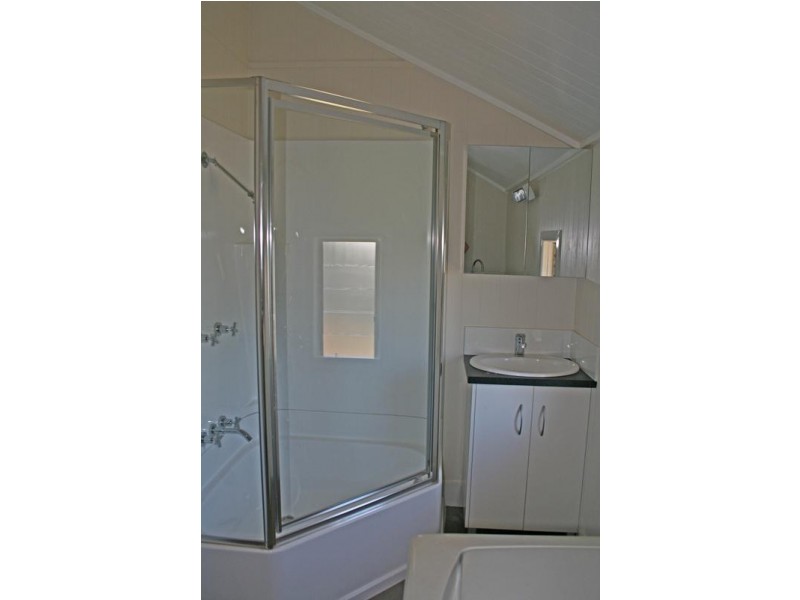 13 Beacon Road, North Tamborine QLD 4272