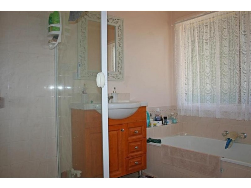 3-5 Long Road, Eagle Heights QLD 4271