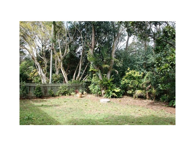 9 Beechmont Av, Tamborine Mountain QLD 4272