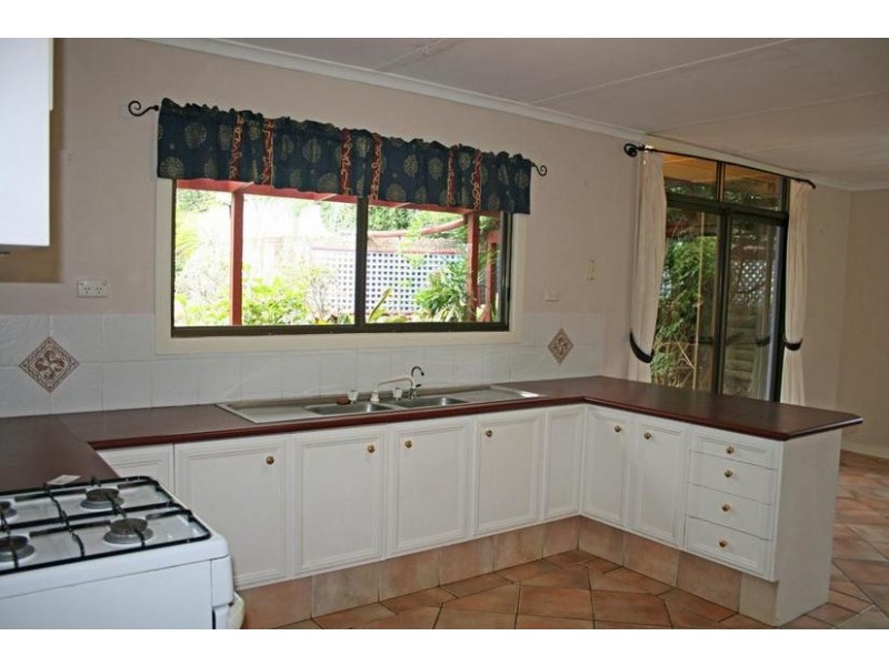 25 Manitzky Street, Tamborine Mountain QLD 4272