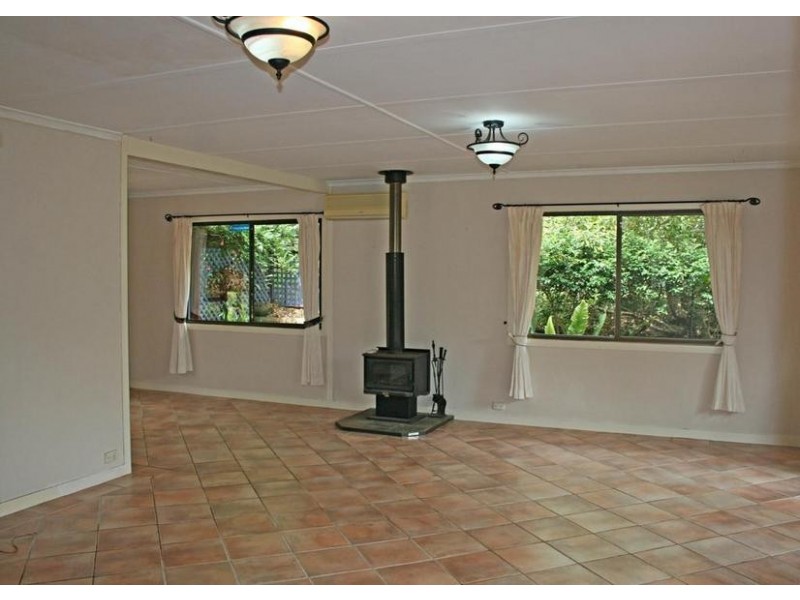 25 Manitzky Street, Tamborine Mountain QLD 4272