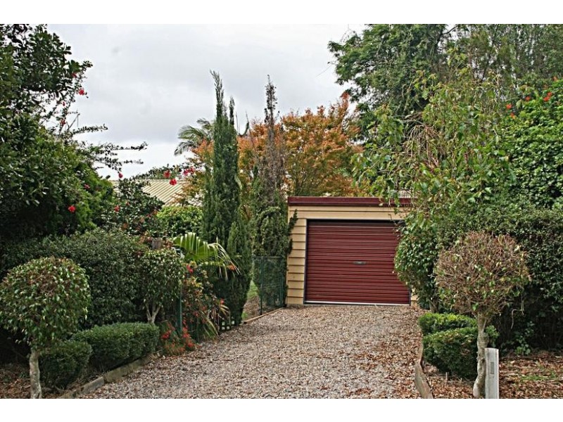 25 Manitzky Street, Tamborine Mountain QLD 4272