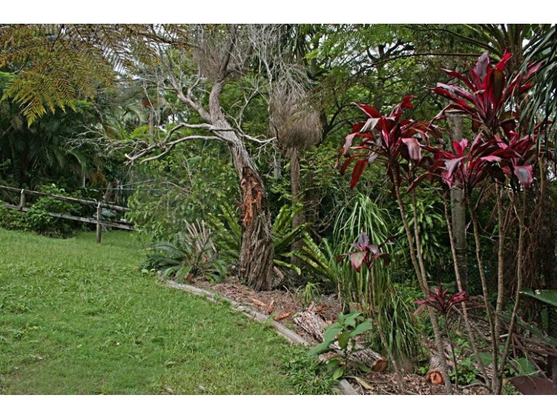 51 Long Road, Eagle Heights QLD 4271