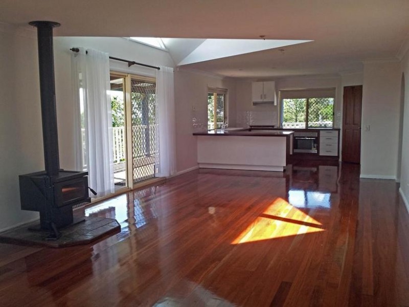 Eagle Heights QLD 4271