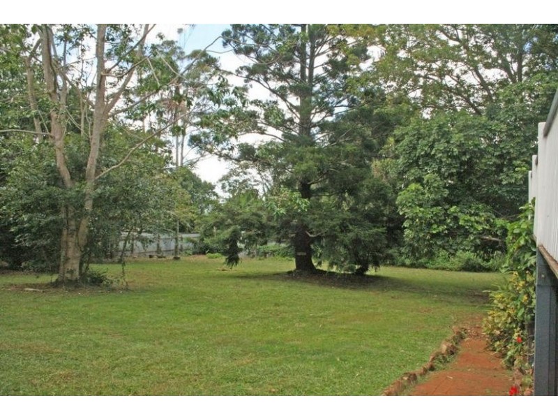 12 Beechmont Av, Tamborine Mountain QLD 4272