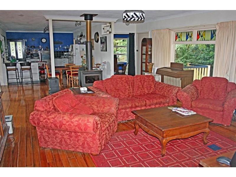 129 Kinabalu Drive, Eagle Heights QLD 4271