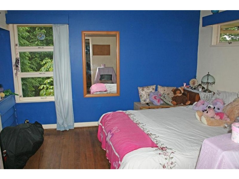 129 Kinabalu Drive, Eagle Heights QLD 4271