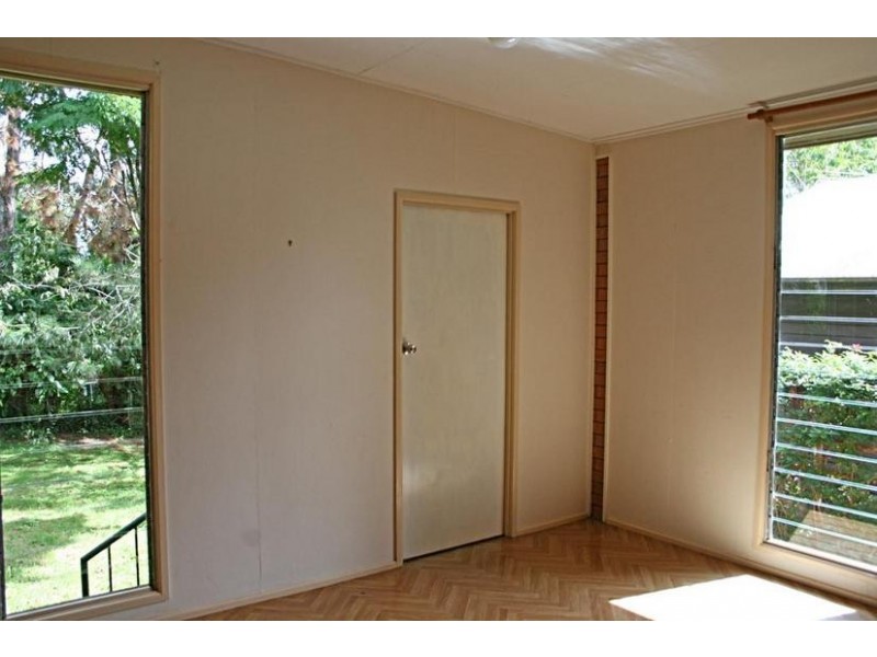 Eagle Heights QLD 4271