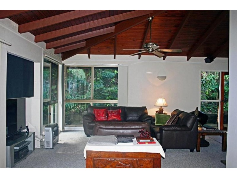 12 Kamet Court, Eagle Heights QLD 4271