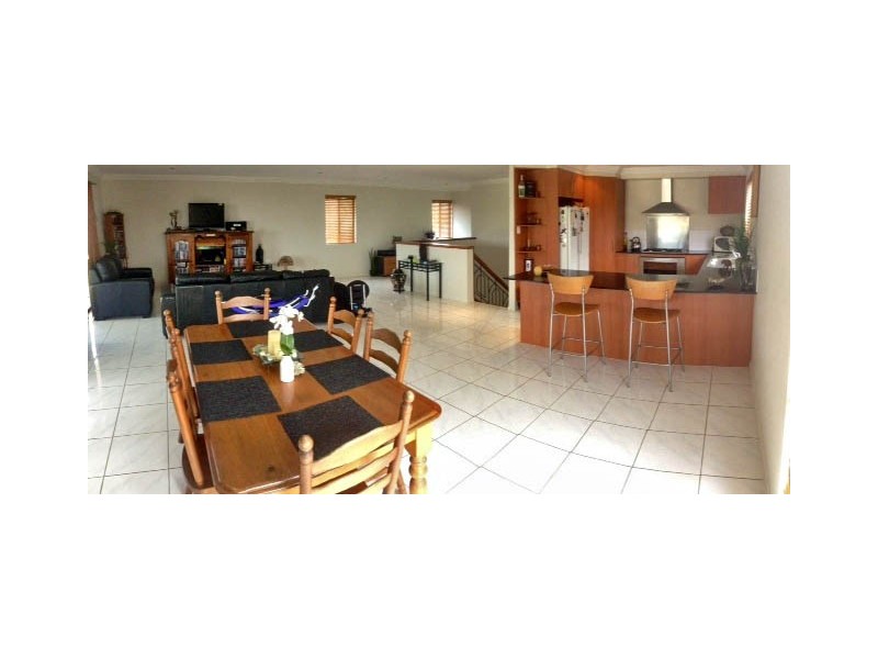 52 MAGNETIC DRIVE, Eagle Heights QLD 4271