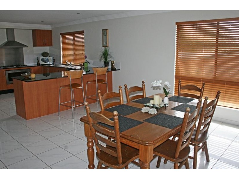 52 MAGNETIC DRIVE, Eagle Heights QLD 4271