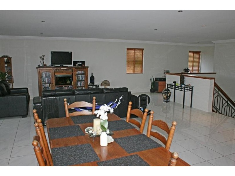52 MAGNETIC DRIVE, Eagle Heights QLD 4271