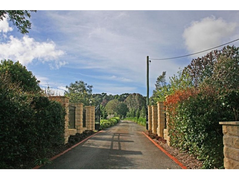 266 Long Road, North Tamborine QLD 4272