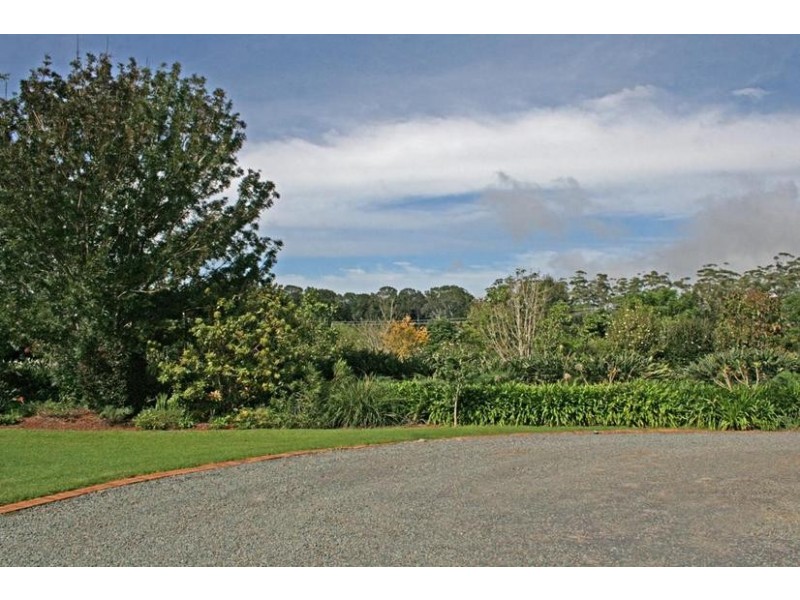 266 Long Road, North Tamborine QLD 4272