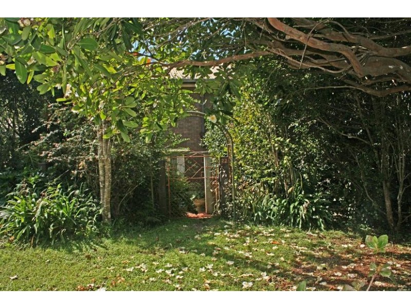 22-24 Wongawallan Road, Eagle Heights., Tamborine Mountain QLD 4272
