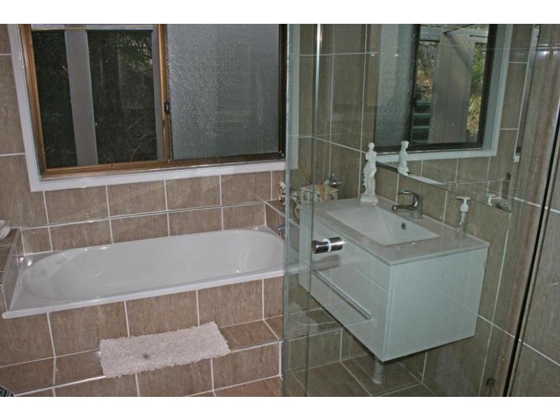 251 Guanaba Creek Road, Tamborine Mountain QLD 4272