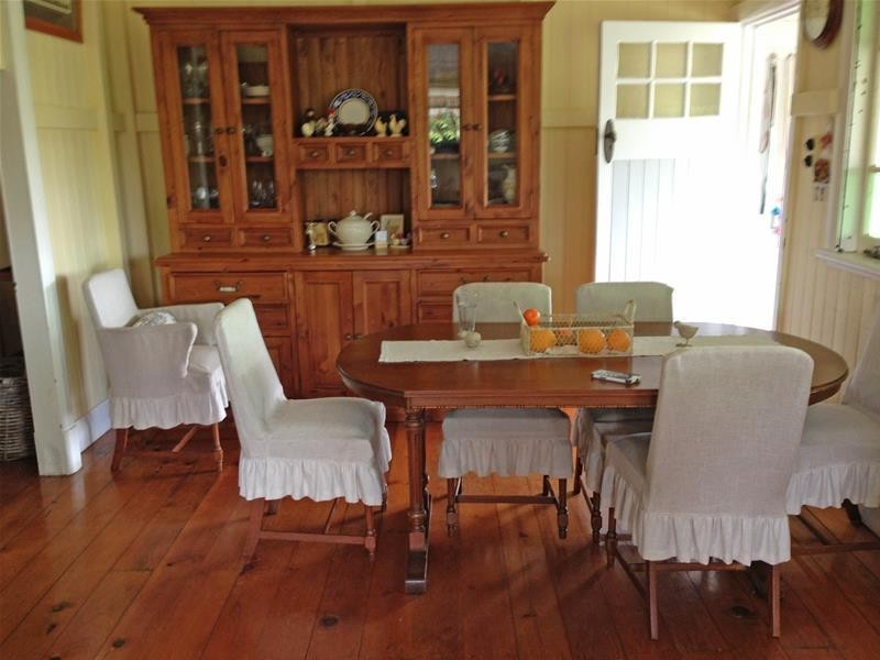 11 Holt Road, Tamborine Mountain QLD 4272