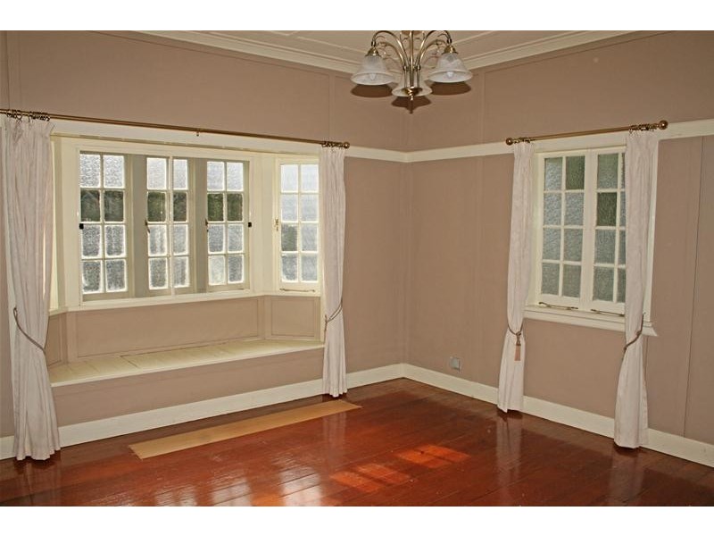 77 FREEMONT Drive, North Tamborine QLD 4272