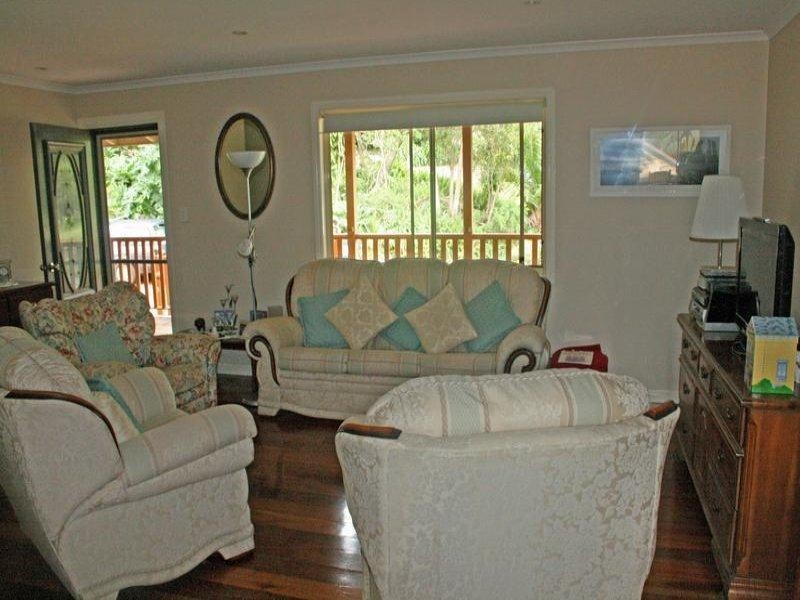 5 Contour Road, Eagle Heights QLD 4271