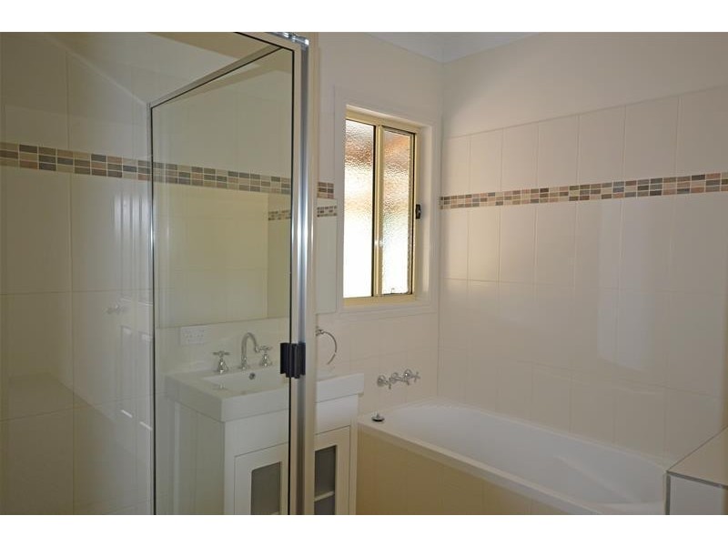 69 Hazel Road, Tamborine QLD 4270