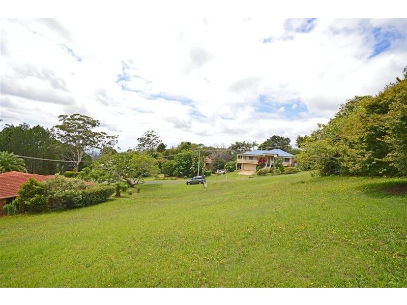 10 Cade Avenue, Tamborine Mountain QLD 4272